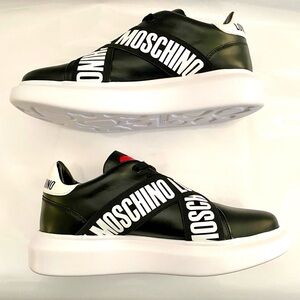 NIB Women’s Love Moschino Sneakers